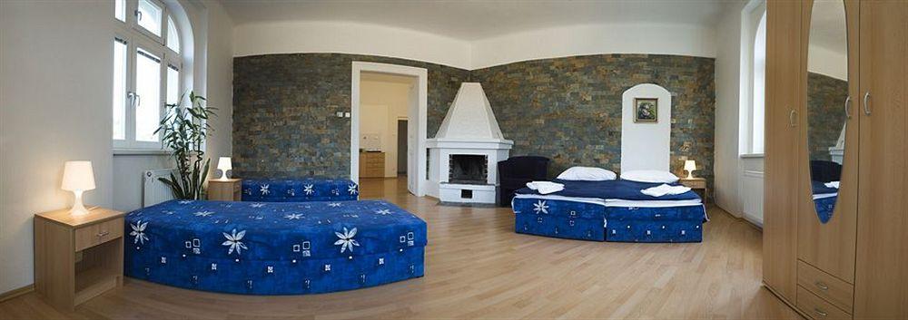 Alea House Aparthotel 3*