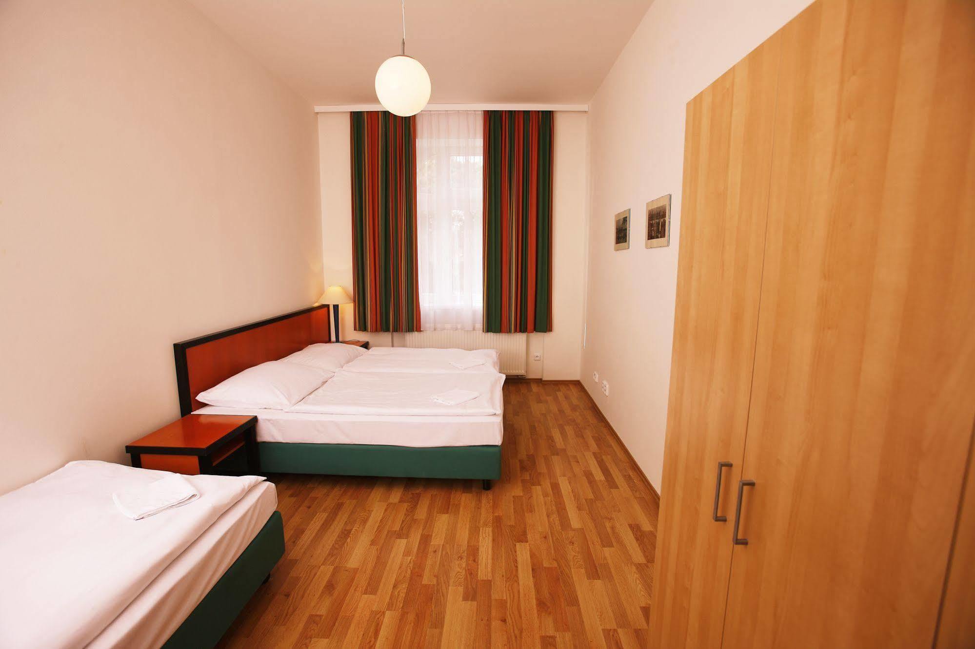 Aparthotel Alea House